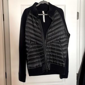 Lululemon half puff zip up jacket with heavy collar L dark Blue/black